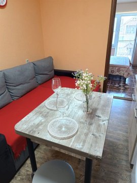2-к квартира, 2/4 эт., 27м²