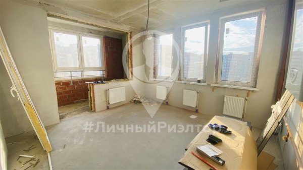 2-к квартира, 8/25 эт., 58м²