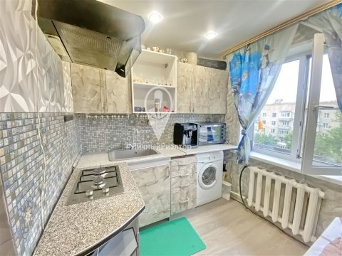 2-к квартира, 5/5 эт., 45м²