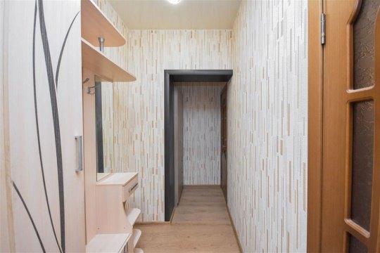 2-к квартира, 1/3 эт., 51м²