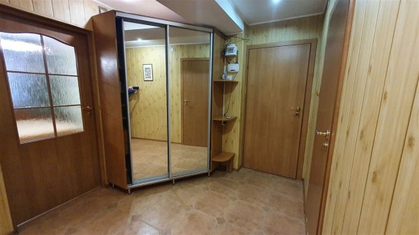 3-к квартира, 3/3 эт., 68м²