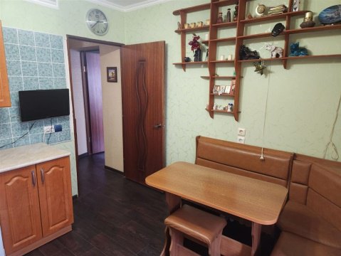 1-к квартира, 4/14 эт., 40м²