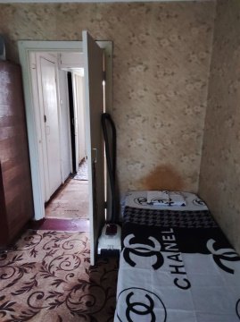2-к квартира, 4/5 эт., 42м²