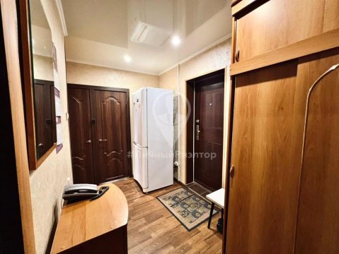2-к квартира, 4/5 эт., 52м²
