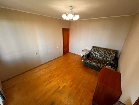 2-к квартира, 9/17 эт., 60м²