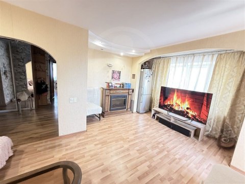 3-к квартира, 6/9 эт., 62м²