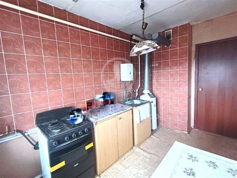 3-к квартира, 3/3 эт., 56м²