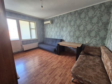 2-к квартира, 1/5 эт., 50м²