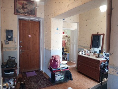 4-к квартира, 5/5 эт., 100м²