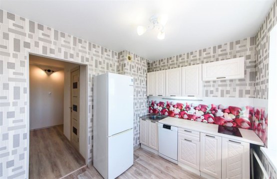 1-к квартира, 10/10 эт., 35м²