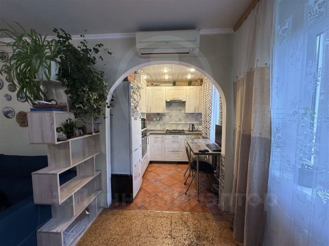 2-к квартира, 1/5 эт., 62м²