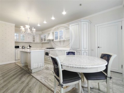 3-к квартира, 3/10 эт., 122м²
