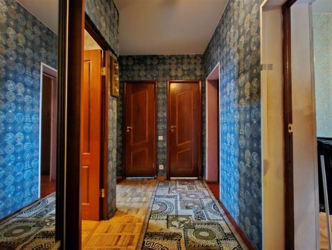 3-к квартира, 4/4 эт., 65м²