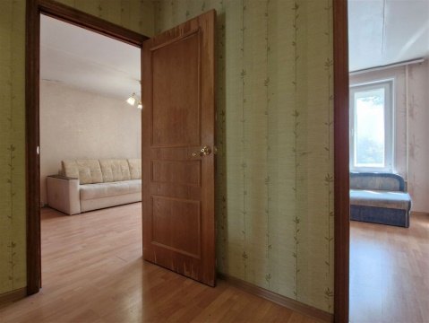 2-к квартира, 3/9 эт., 40м²