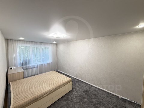 2-к квартира, 5/5 эт., 48м²