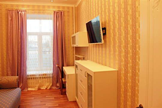 3-к квартира, 2/4 эт., 107м²