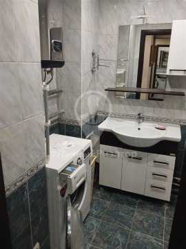1-к квартира, 10/10 эт., 40м²