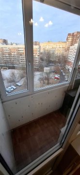 3-к квартира, 9/9 эт., 64м²