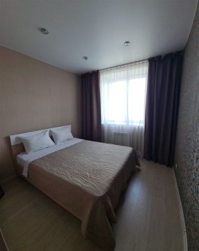 2-к квартира, 8/9 эт., 70м²