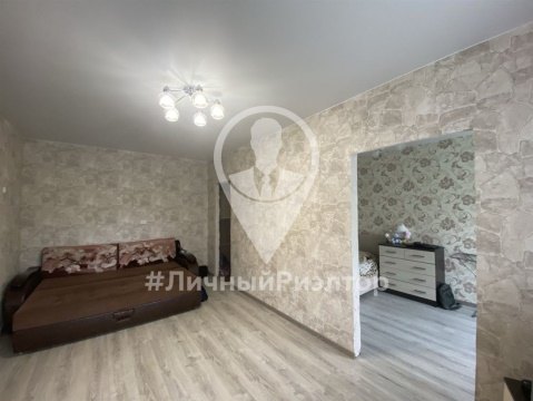 2-к квартира, 1/2 эт., 42м²