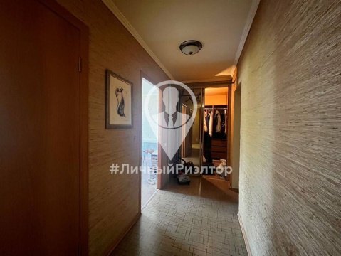 3-к квартира, 4/5 эт., 60м²