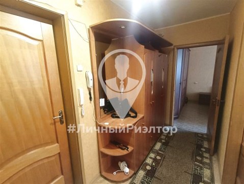 2-к квартира, 3/10 эт., 50м²