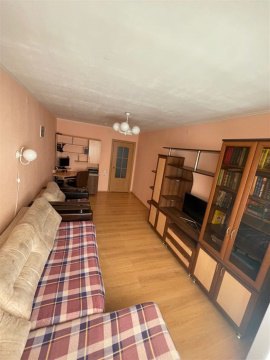 2-к квартира, 3/5 эт., 60м²