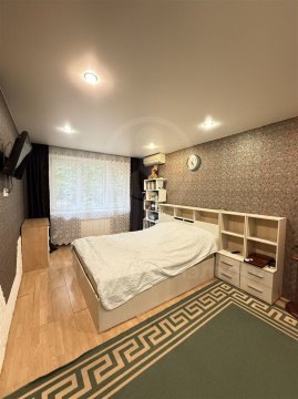 2-к квартира, 1/5 эт., 62м²