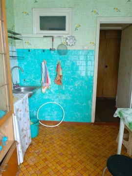 2-к квартира, 4/5 эт., 50м²