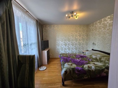 3-к квартира, 4/9 эт., 60м²