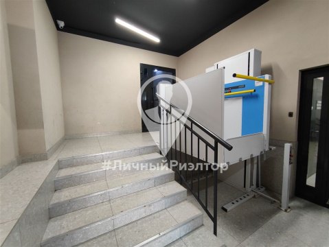 2-к квартира, 18/25 эт., 73м²