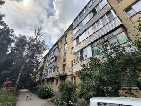 2-к квартира, 5/5 эт., 45м²