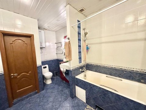 3-к квартира, 4/25 эт., 138м²