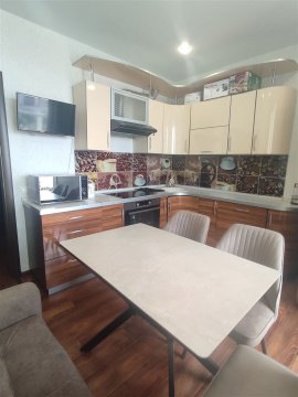 1-к квартира, 20/25 эт., 45м²
