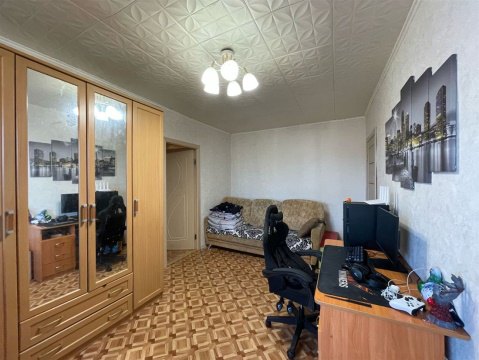 2-к квартира, 5/5 эт., 45м²