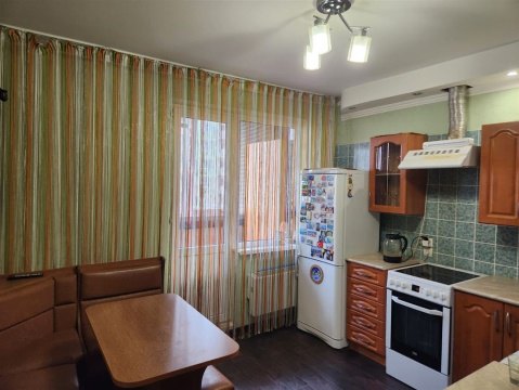1-к квартира, 4/14 эт., 40м²