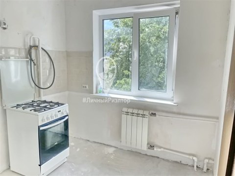 2-к квартира, 5/5 эт., 44м²
