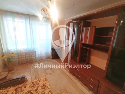 2-к квартира, 3/10 эт., 50м²