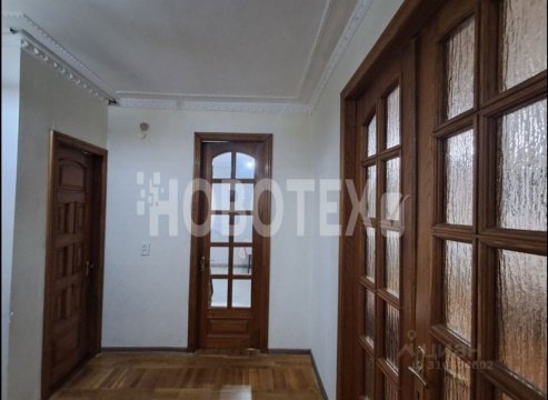 3-к квартира, 1/3 эт., 66м²