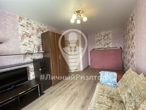 1-к квартира, 10/11 эт., 40м²