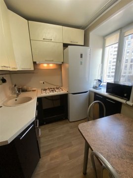 2-к квартира, 6/9 эт., 44м²