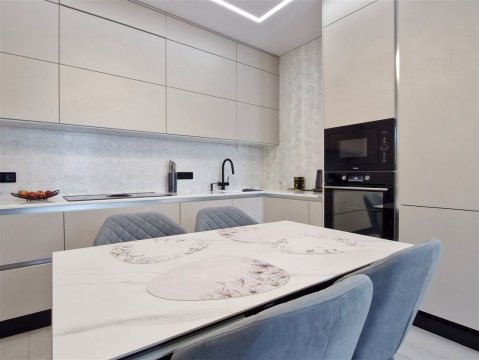 3-к квартира, 4/9 эт., 93м²