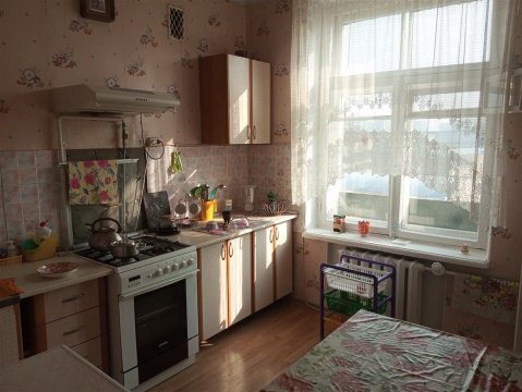 4-к квартира, 5/5 эт., 100м²