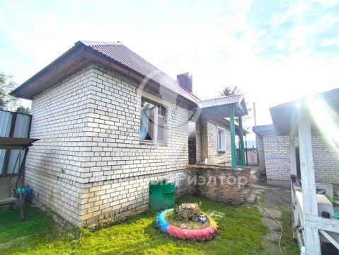 Дом 97м², участок 8 сот.