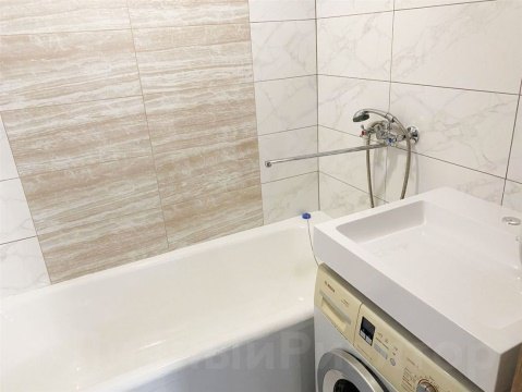 1-к квартира, 1/5 эт., 33м²