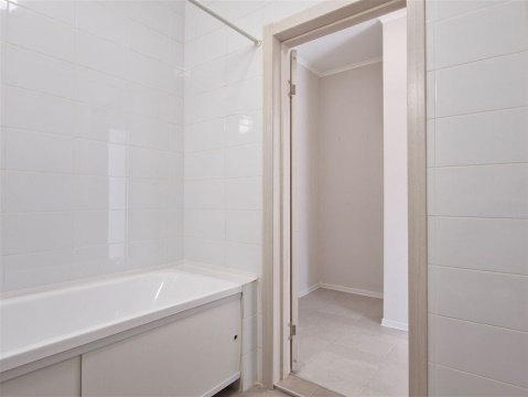 1-к квартира, 4/23 эт., 45м²