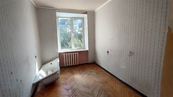 2-к квартира, 5/5 эт., 41м²