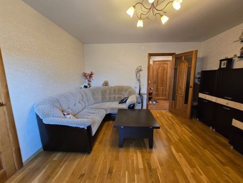 3-к квартира, 4/9 эт., 60м²