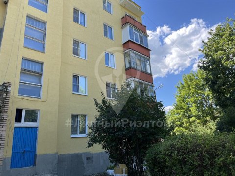 2-к квартира, 5/5 эт., 45м²