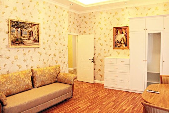 3-к квартира, 2/4 эт., 107м²